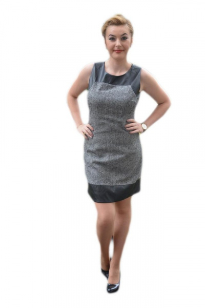 Rochie tip sarafan, de culoare gri, incadrata cu piele ecologica