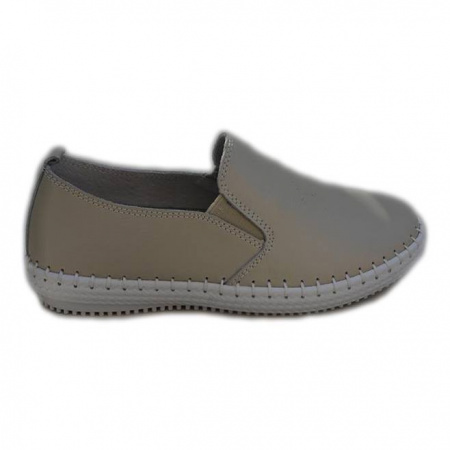Pantof bej tip sport, cu talpa usoara si varf rotund, design simplu