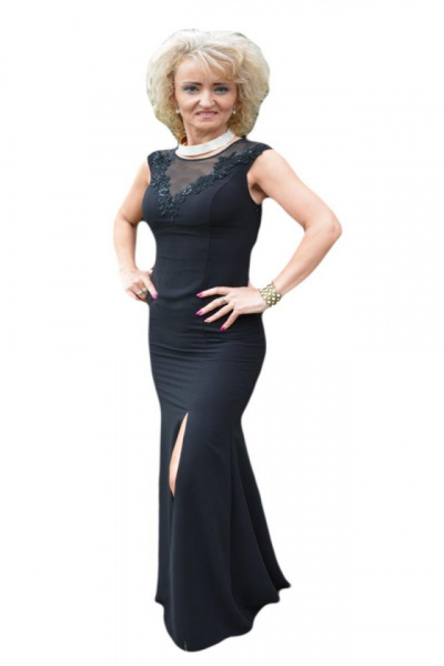 Rochie lunga de nunta, de culoare neagra cu aplicatii din tul