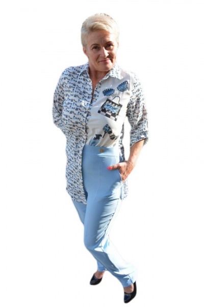 Costum tineresc, bluza asimetrica, nuanta albastru deschis