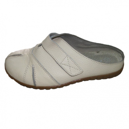 Papuc inchis in fata, din piele naturala, cu design format din cusaturi