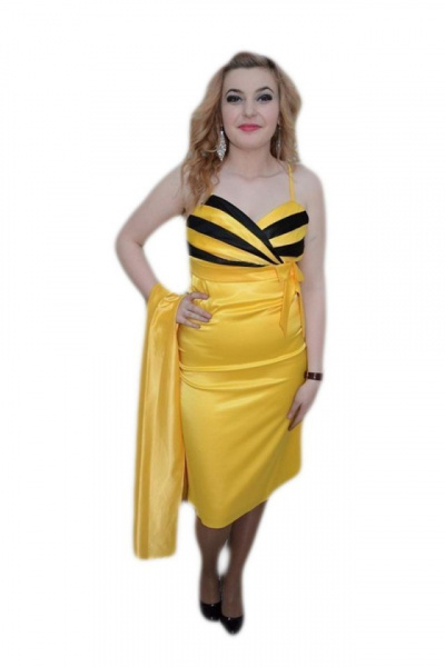 Rochie mulata, nuanta de galben, decolteu rafinat in V