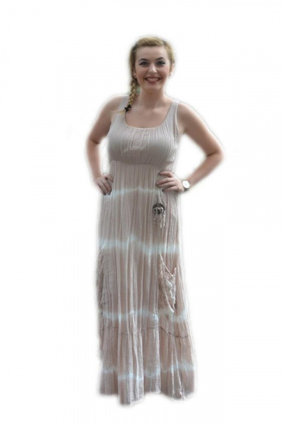 Rochie lunga, roz pudra, in partea de jos cu model de dungi