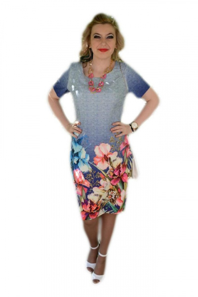 Rochie trendy cu flori multicolore, din tesatura subtire de vara