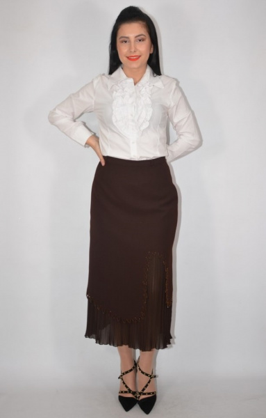 Fusta maro, model elegant cu design stratificat, de lungime midi