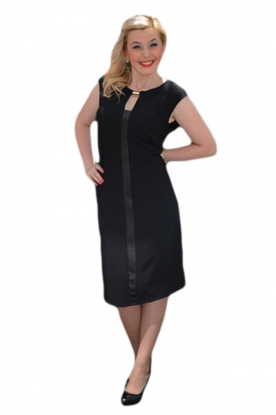Rochie neagra in stil gotic cu insertie de piele ecologica in fata
