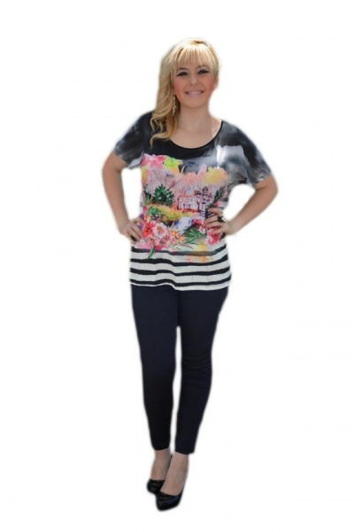 Tricou de primavara-vara, negru cu imprimeu modern in fata