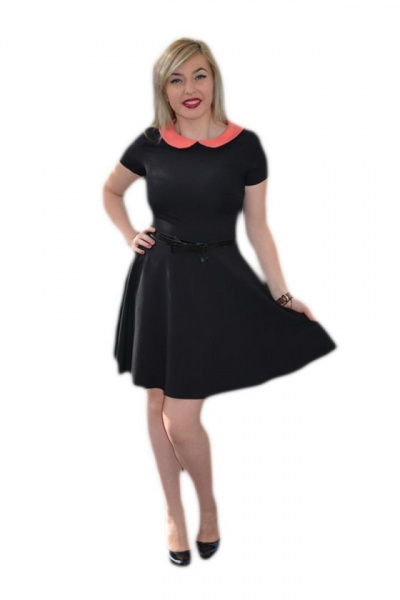 Rochie casual, in clos, de culoare neagra, cu guler corai