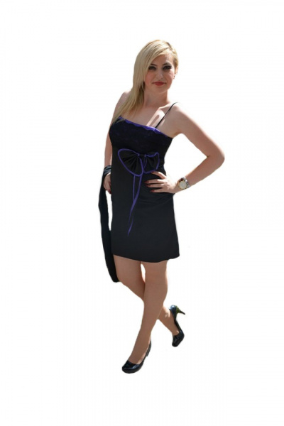 Rochie de seara scurta, cu bustul imbracat in dantela neagra