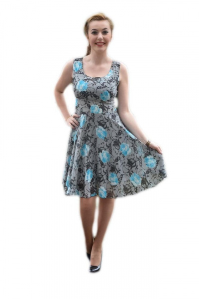 Rochie vaporoasa, cu imprimeu de flori albastre pe fond gri