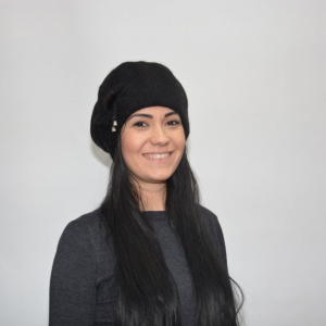 Bereta rafinata, cu model aplica, nuanta de negru - Img 2