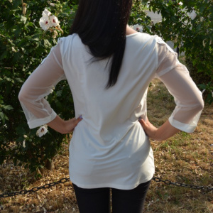 Bluza alba de ocazie, cu maneca aproape lunga, transparenta - Img 6