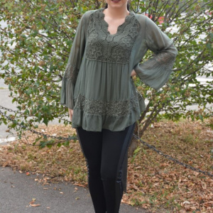 Bluza Amalia cu insertii de broderie si decolteu in V,nuanta de kaki - Img 2
