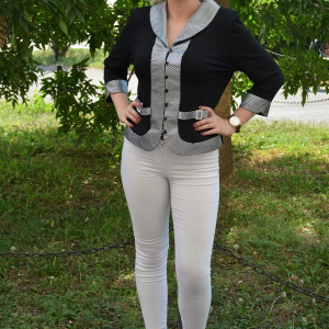 Bluza cu maneca lunga, model elegant, scurt pana in talie - Img 3