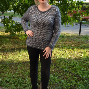 Bluza gri, de iarna, din material cu aspect pufos, design clasic - Img 7