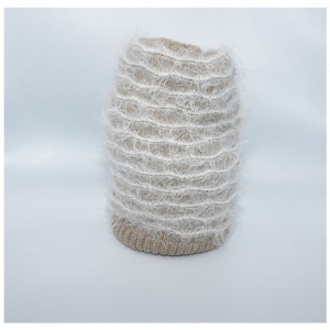 Caciula trendy, bej, din material tricotat cu design de dungi fine - Img 3