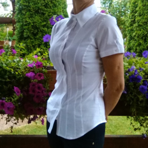 Camasa cu maneca scurta, croi clasic cambrat pe corp, nuanta alba - Img 4