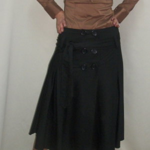 Fusta casual, in pliuri, evazata, disponibila in culoare neagra - Img 5