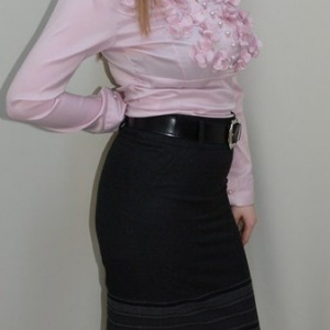 Fusta casual, nuanta de gri inchis, design dungat jos - Img 3