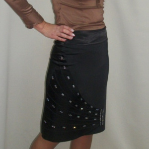Fusta eleganta, dreapta, cu strass-uri ca design, de culoare neagra - Img 4