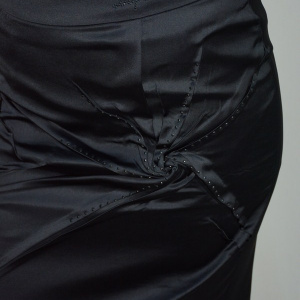 Fusta eleganta, neagra cu fronseuri in forma de virtej - Img 5