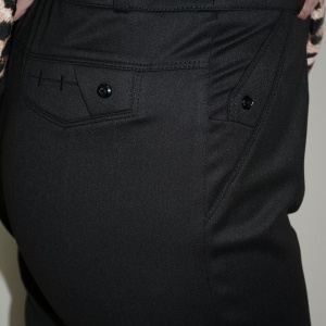 Pantalon office, nuanta de negru, nasture aplicat - Img 5