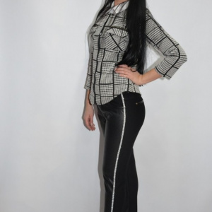 Pantalon tineresc cu reflectii si insertii de piele,nuanta neagra - Img 7
