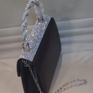 Poșetă Argintie Elegantă cu Cristale și Lanț de Umăr – Clutch de Ocazie pentru Evenimente Speciale - Img 2