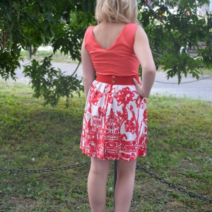 Rochie casual, fara maneci, cu centura in talie, de nuante alb-corai - Img 4