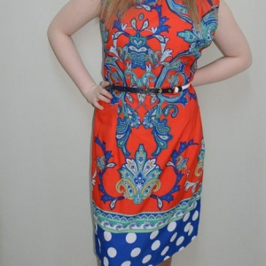 Rochie comoda fara maneca, bleumarin-rosu, cu imprimeuri - Img 2