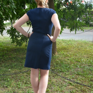 Rochie de zi de culoare bleumarin cu design de centura in talie - Img 4