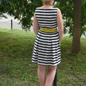 Rochie de zi, model aparte, cu dungi alb negre si flori colorate - Img 4