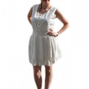 Rochie din bumbac de culoare alba cu broderie, model mini - Img 1
