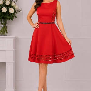 Rochie eleganta cu insertie de material cu decupaje patrate