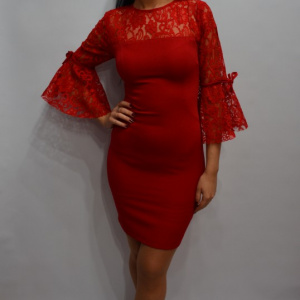 Rochie rafinata, rosie, cu insertii de dantela si maneca tip clopot - Img 4