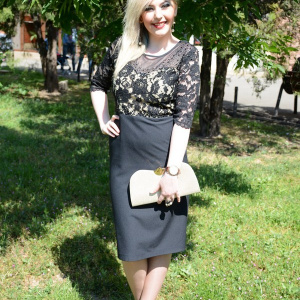 Rochie scurta de nunta, nuanta neagra, cu dantela pe fond crem - Img 7