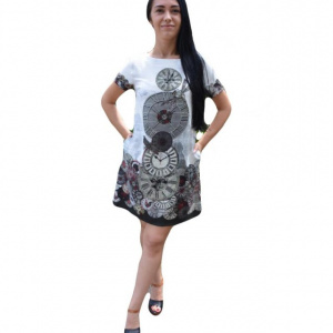 Rochie trendy cu croi lejer, design geometric, pe fond alb - Img 1
