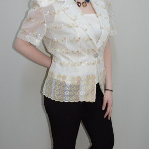 Sacou elegant de nuanta bej, cu maneca scurta si model brodat - Img 3