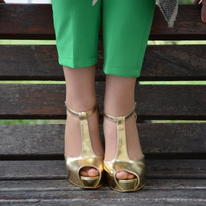 Sanda clasica tip pantof cu platforma, piele ecologica aurie - Img 6