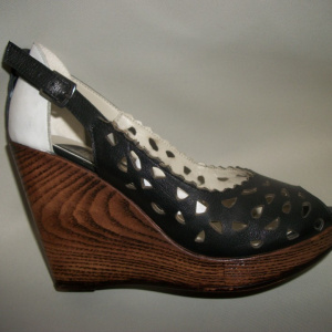 Sanda tip pantof cu talpa ortopedica, neagra, cu varf decupat - Img 2