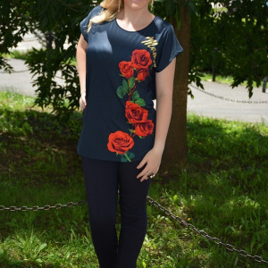 Tricou tineresc cu strasuri si model cu trandafiri, fond bleumarin - Img 2