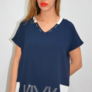 Bluza casual, cu imprimeu strasuri la gat si partea de jos, pe fundal bleumarin - Img 6