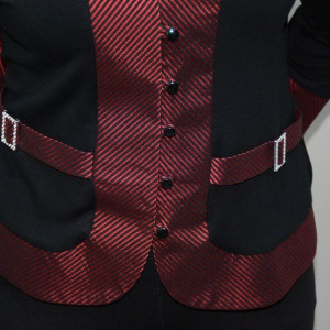 Bluza casual, maneca trei-sferturi, neagra cu design de dungi rosii - Img 4