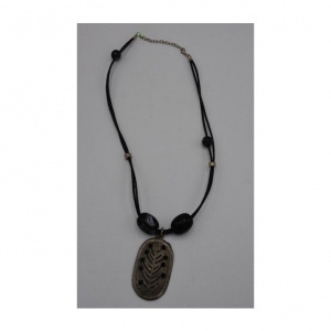 Colier model chic,cu un pandantiv mare tip placuta,negru - Img 3
