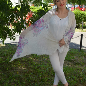 Esarfa rafinata cu forma dreptunghiulara, nuanta alba design roz - Img 6