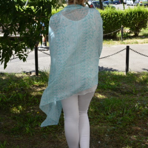 Esarfa rafinata model clasic cu design deosebit pe fond turcoaz - Img 4