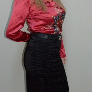 Fusta eleganta , neagra din satin fronsata in fata - Img 3