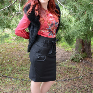 Fusta tinereasca neagra, model scurt, casual cu croiala cambrata - Img 2