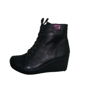 Gheata clasica, neagra, cu talpa tip pana si design rosu - Img 1
