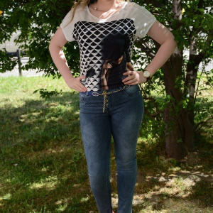 Pantalon in tendinte, culoare bleumarin, cu design de buline albe - Img 2